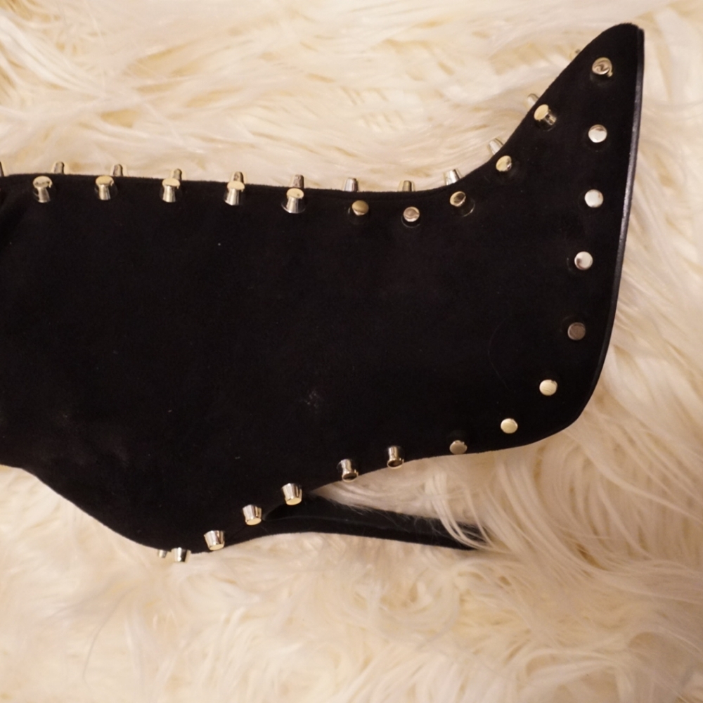 Boots - Picture 5 of 5